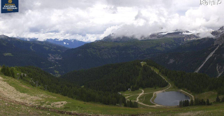 Webcam Pinzolo - Rifugio Doss del Sabion - 2100m