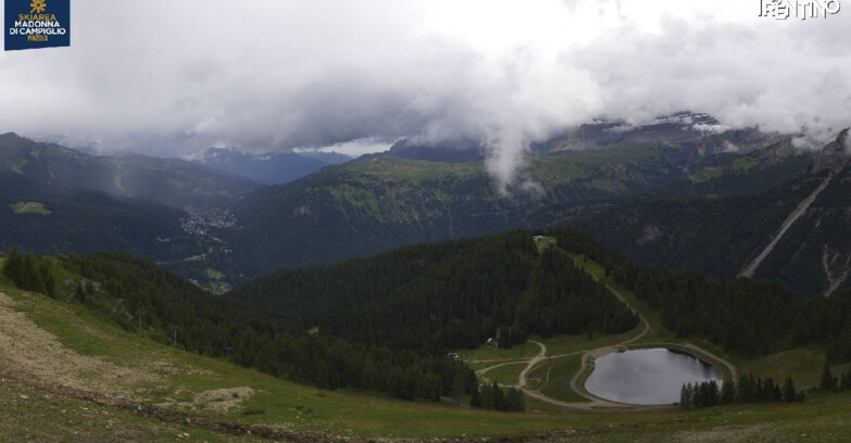 Webcam Pinzolo - Rifugio Doss del Sabion - 2100m