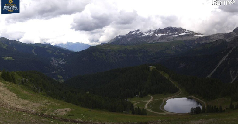 Webcam Pinzolo - Rifugio Doss del Sabion - 2100m