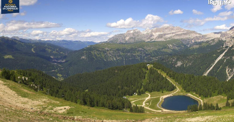 Webcam Pinzolo - Rifugio Doss del Sabion - 2100m