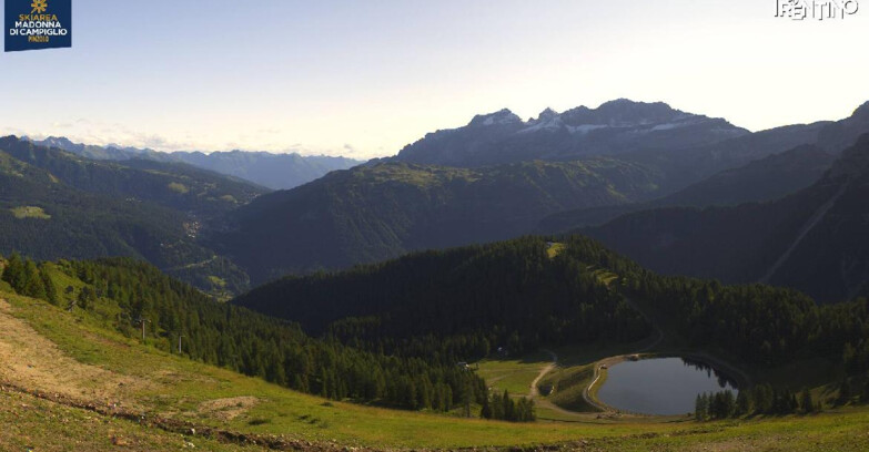 Webcam Pinzolo - Rifugio Doss del Sabion - 2100m
