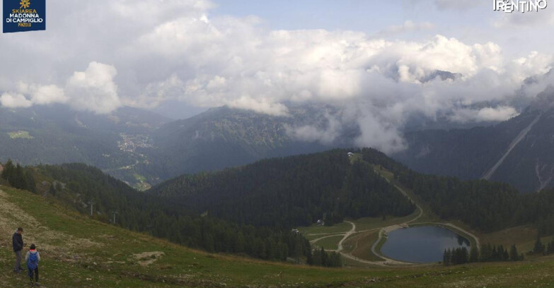 Webcam Pinzolo - Rifugio Doss del Sabion - 2100m