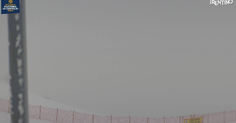 Webcam Pinzolo - Rifugio Doss del Sabion - 2100m