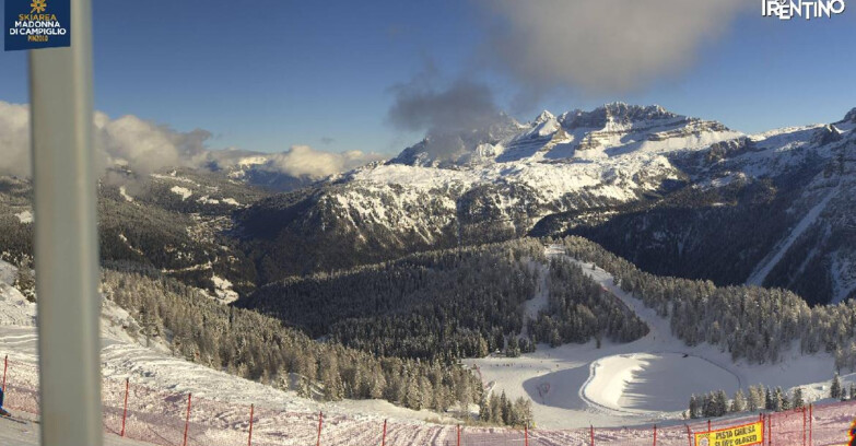 Webcam Pinzolo - Rifugio Doss del Sabion - 2100m