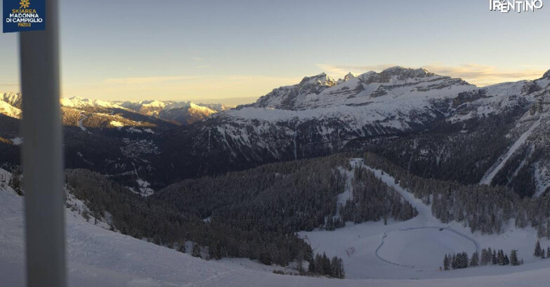 Webcam Пинцоло - Rifugio Doss del Sabion - 2100m