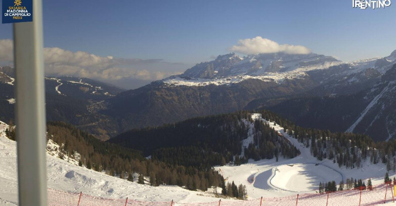 Webcam Pinzolo - Rifugio Doss del Sabion - 2100m