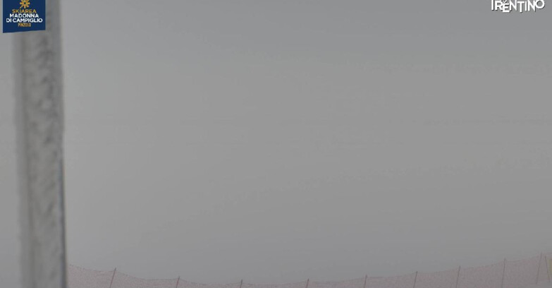 Webcam Pinzolo - Rifugio Doss del Sabion - 2100m