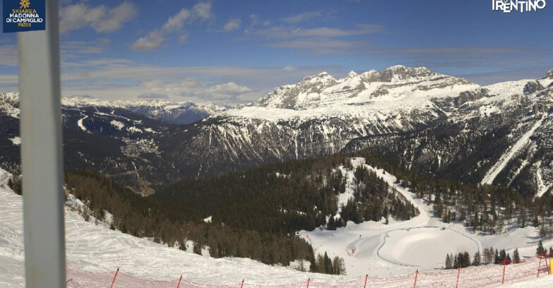 Webcam Pinzolo - Rifugio Doss del Sabion - 2100m