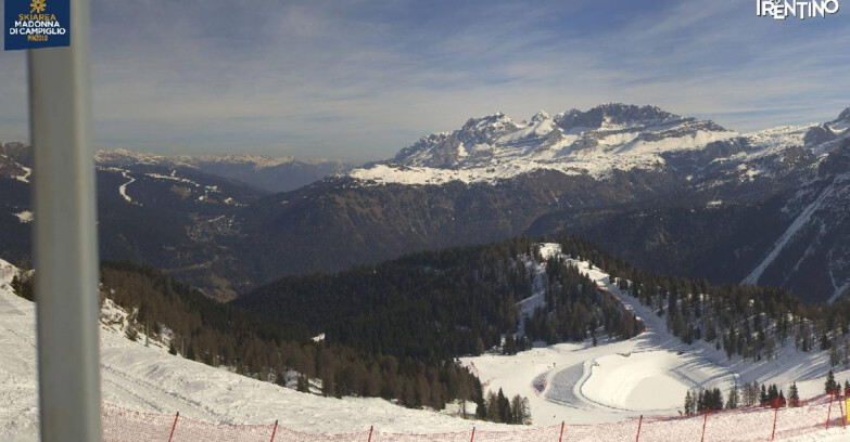 Webcam Pinzolo - Rifugio Doss del Sabion - 2100m