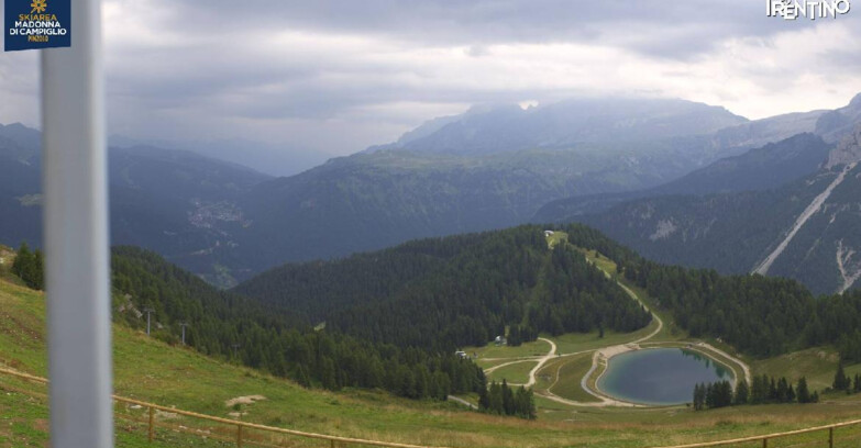 Webcam Pinzolo - Rifugio Doss del Sabion - 2100m