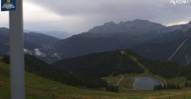 Webcam Pinzolo - Rifugio Doss del Sabion - 2100m