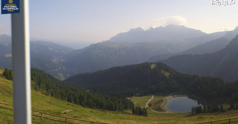 Webcam Pinzolo - Rifugio Doss del Sabion - 2100m