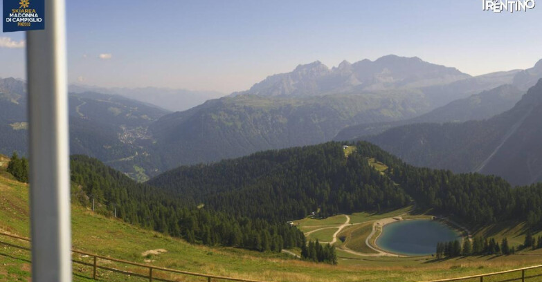 Webcam Pinzolo - Rifugio Doss del Sabion - 2100m