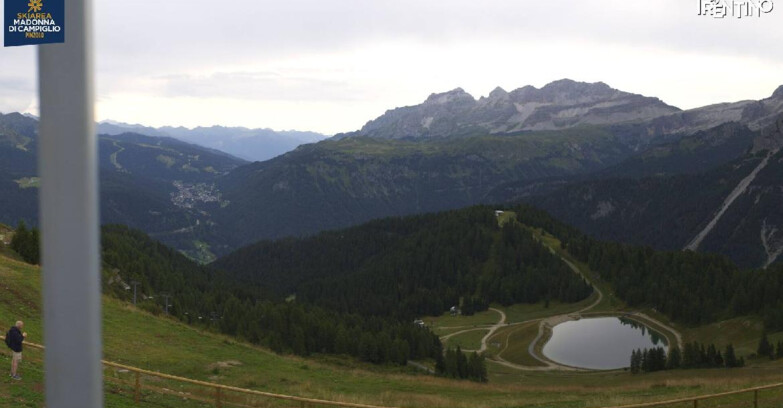 Webcam Pinzolo - Rifugio Doss del Sabion - 2100m