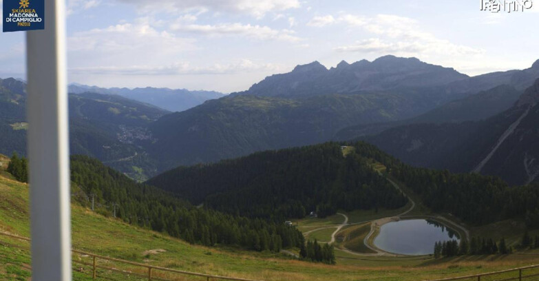 Webcam Pinzolo - Rifugio Doss del Sabion - 2100m