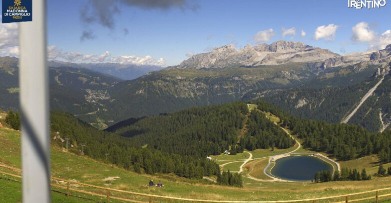 Webcam Pinzolo - Rifugio Doss del Sabion - 2100m