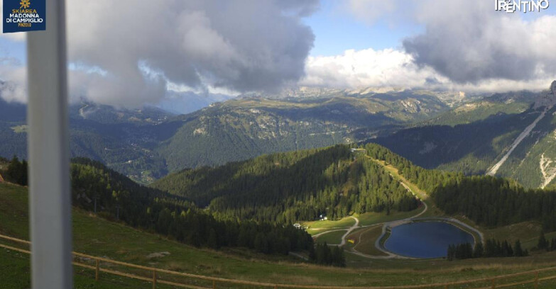 Webcam Pinzolo - Rifugio Doss del Sabion - 2100m