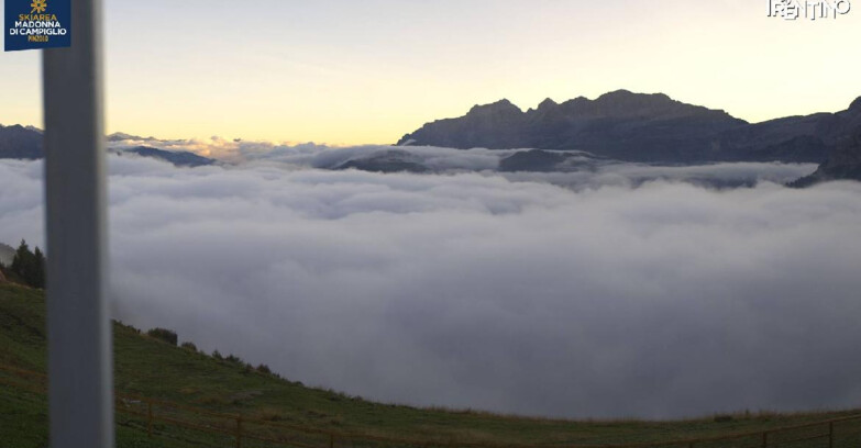 Webcam Pinzolo - Rifugio Doss del Sabion - 2100m