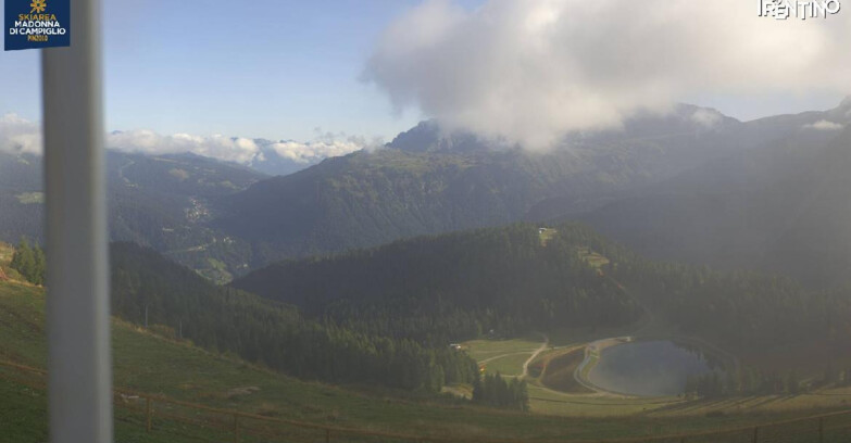 Webcam Pinzolo - Rifugio Doss del Sabion - 2100m