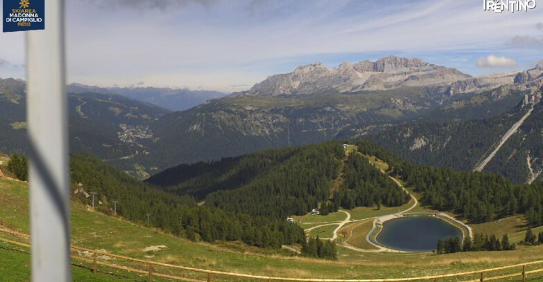 Webcam Pinzolo - Rifugio Doss del Sabion - 2100m
