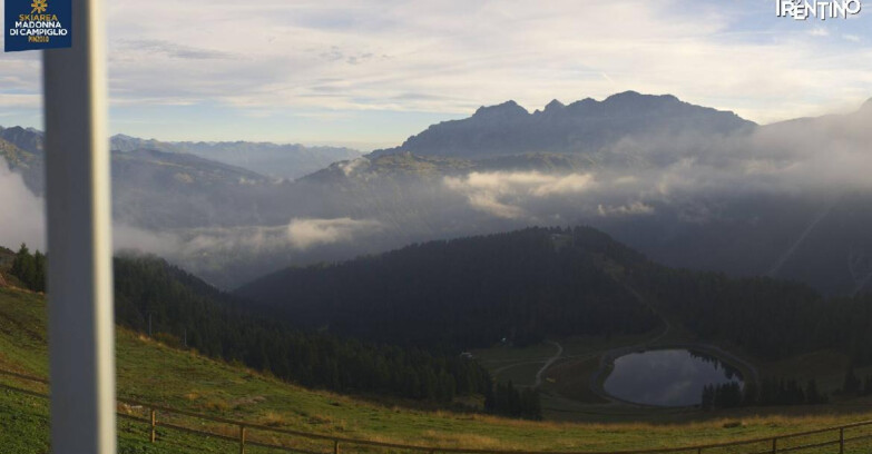 Webcam Pinzolo - Rifugio Doss del Sabion - 2100m