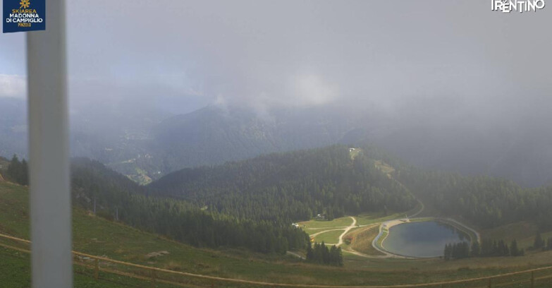 Webcam Pinzolo - Rifugio Doss del Sabion - 2100m