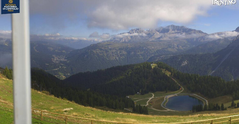 Webcam Pinzolo - Rifugio Doss del Sabion - 2100m