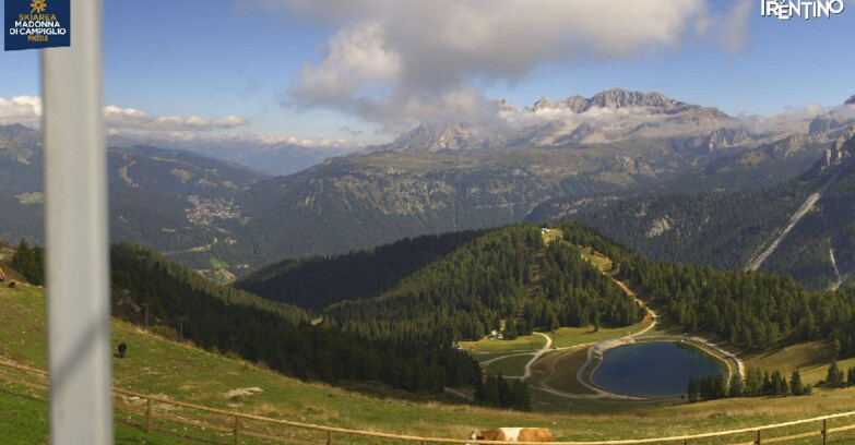 Webcam Pinzolo - Rifugio Doss del Sabion - 2100m