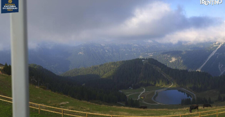 Webcam Pinzolo - Rifugio Doss del Sabion - 2100m