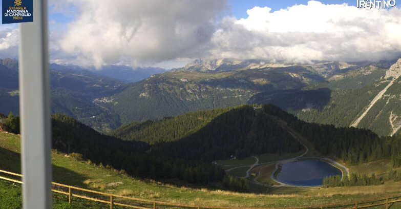 Webcam Pinzolo - Rifugio Doss del Sabion - 2100m