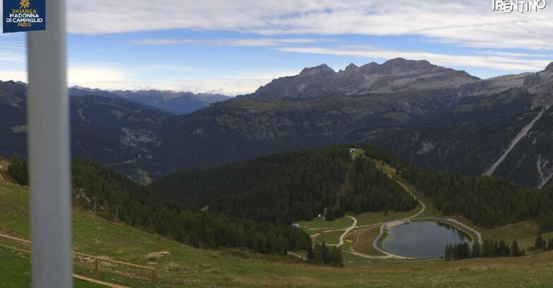 Webcam Pinzolo - Rifugio Doss del Sabion - 2100m