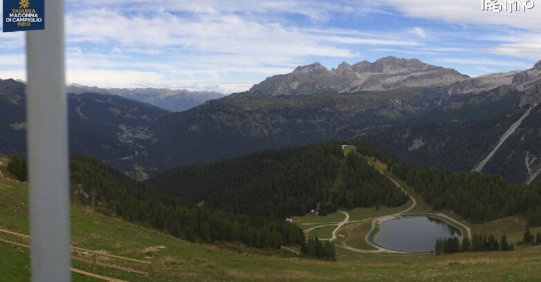 Webcam Pinzolo - Rifugio Doss del Sabion - 2100m