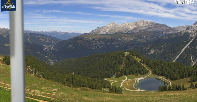 Webcam Pinzolo - Rifugio Doss del Sabion - 2100m