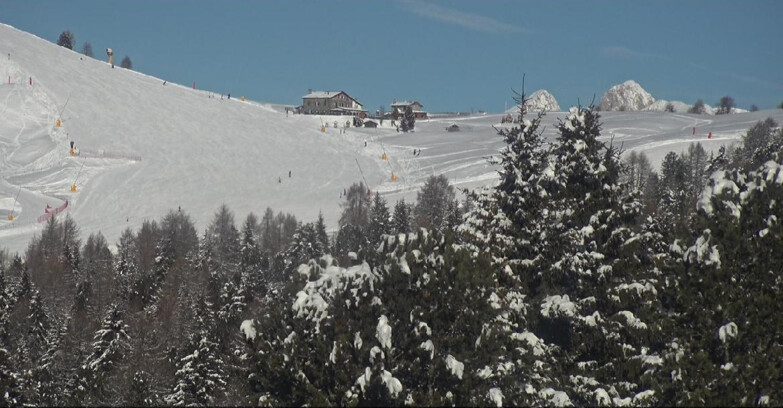Webcam Белламонте-Альпе-Лусиа  - Pista Dolomitica