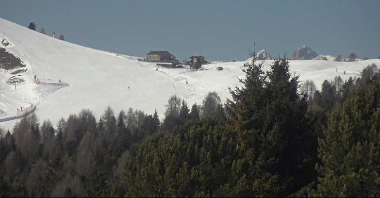 Webcam Белламонте-Альпе-Лусиа  - Pista Dolomitica
