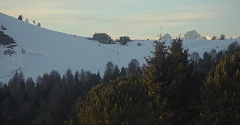 Webcam Белламонте-Альпе-Лусиа  - Pista Dolomitica