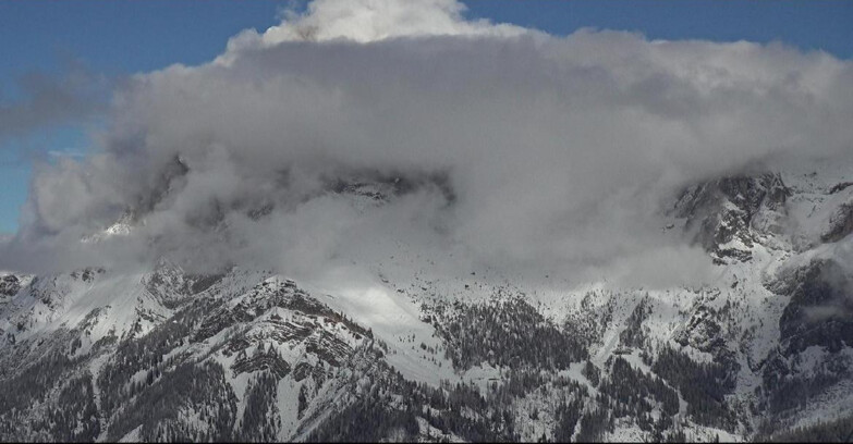 Webcam Сан-Мартино-ди-Кастроцца - Пассо-Ролле - Pale di San Martino