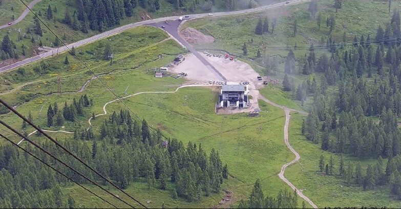Webcam Passo San Pellegrino-Falcade  - Panorama N-E