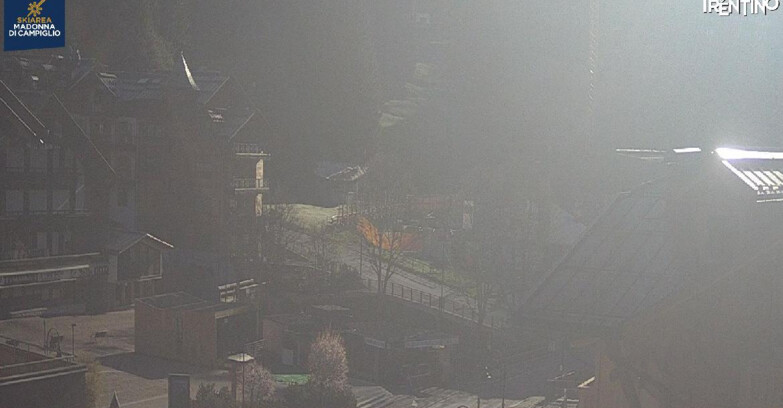 Webcam Madonna di Campiglio (Skiarea Campiglio Dolomiti di Brenta - Val di Sole Val Rendena) - Madonna di Campiglio