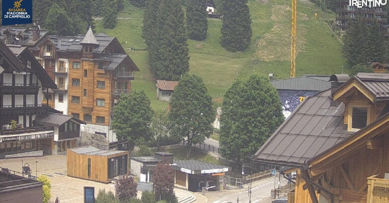 Webcam Madonna di Campiglio (Skiarea Campiglio Dolomiti di Brenta - Val di Sole Val Rendena) - Madonna di Campiglio