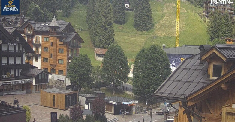 Webcam Madonna di Campiglio (Skiarea Campiglio Dolomiti di Brenta - Val di Sole Val Rendena) - Madonna di Campiglio