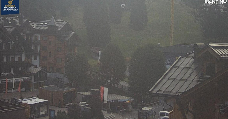 Webcam Madonna di Campiglio (Skiarea Campiglio Dolomiti di Brenta - Val di Sole Val Rendena) - Madonna di Campiglio