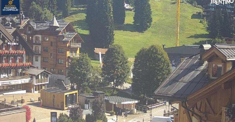 Webcam Madonna di Campiglio (Skiarea Campiglio Dolomiti di Brenta - Val di Sole Val Rendena) - Madonna di Campiglio