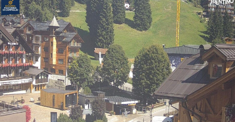 Webcam Madonna di Campiglio (Skiarea Campiglio Dolomiti di Brenta - Val di Sole Val Rendena) - Madonna di Campiglio