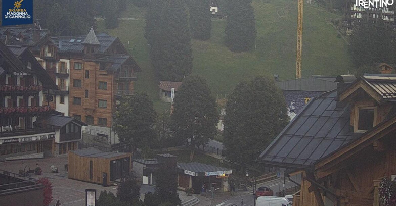 Webcam Madonna di Campiglio (Skiarea Campiglio Dolomiti di Brenta - Val di Sole Val Rendena) - Madonna di Campiglio
