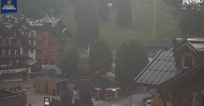 Webcam Madonna di Campiglio (Skiarea Campiglio Dolomiti di Brenta - Val di Sole Val Rendena) - Madonna di Campiglio