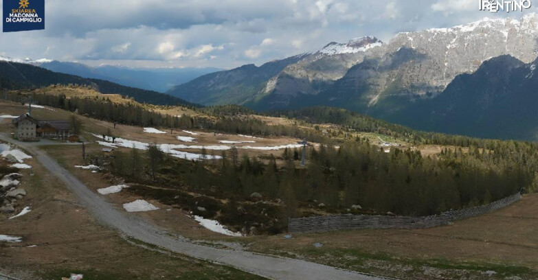 Webcam Мадонна-ди-Кампильо  - Rifugio Viviani