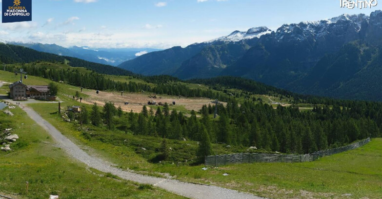 Webcam Мадонна-ди-Кампильо  - Rifugio Viviani