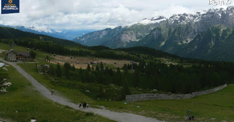 Webcam Мадонна-ди-Кампильо  - Rifugio Viviani