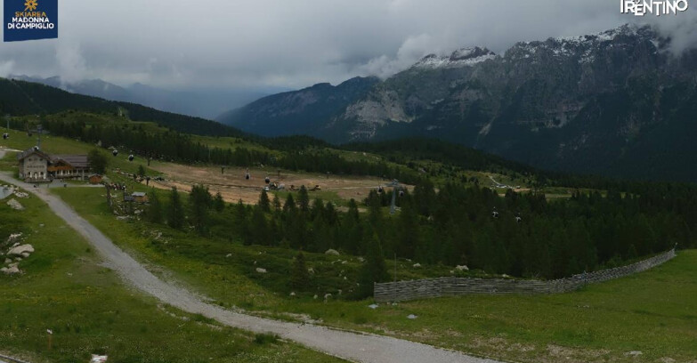 Webcam Мадонна-ди-Кампильо  - Rifugio Viviani